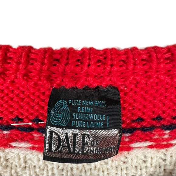 DALE OF NORWAY Vintage Fair Isle Snowflake Wool Knit Sweater - Picture 8 of 10
